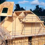 Výhody a nevýhody murovaných a montovaných stavieb